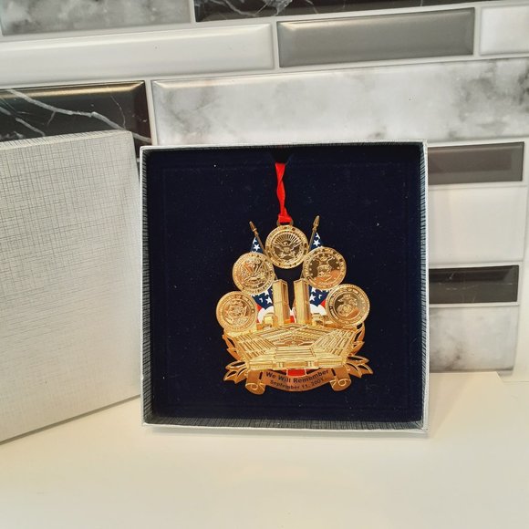 RARE 911 WE WILL REMEMBER SEPTEMBER 11, 2001 CHRISTMAS ORNAMENT in box - Picture 9 of 9